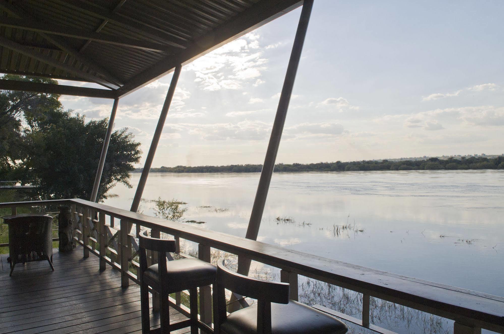 Protea Hotel By Marriott Zambezi River Lodge Katima Mulilo Ngoại thất bức ảnh