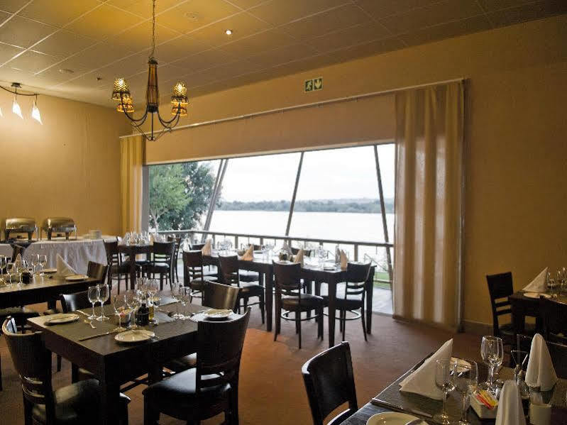 Protea Hotel By Marriott Zambezi River Lodge Katima Mulilo Ngoại thất bức ảnh